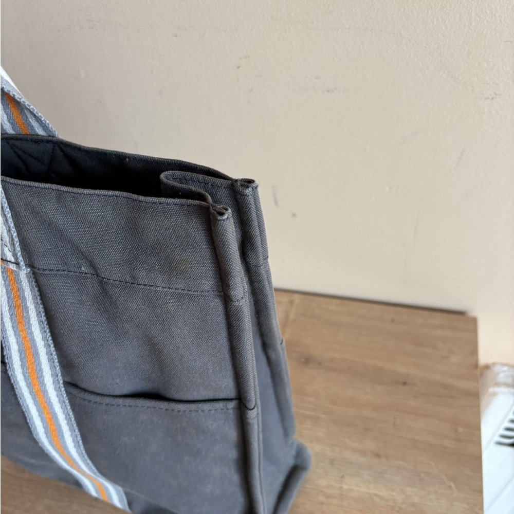 Authentic Hermes large tote - Picture 4 of 8